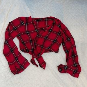 PLAID RED CROPPED TIE FRONT TOP